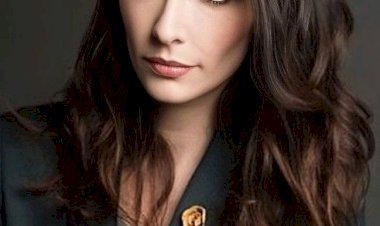 Bitsie Tulloch Net Worth 2025: How the TV Star Built Her Fortune