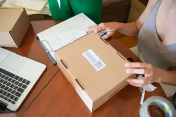 Online Business Ideas That Actually Work: Nadia’s First Sale Was £14 for Something She Already Owned