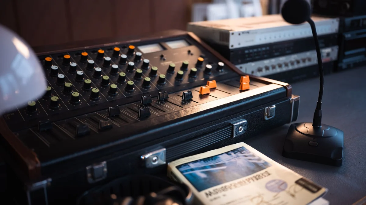 A recording device
